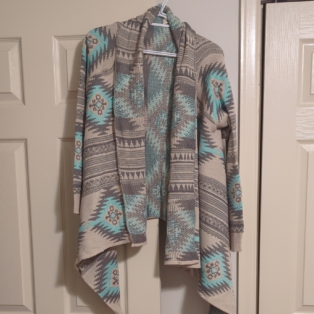 Dreamers Women's Teal and Beige Aztec Patterned Cardigan/Like New